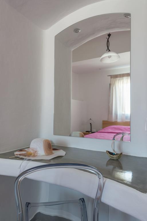 Aspronisi Luxury Villa With Caldera View Megalochori  Værelse billede